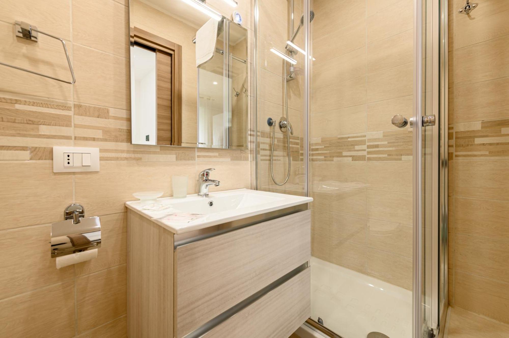 Apartamento Domus Romeo Nápoles Exterior foto